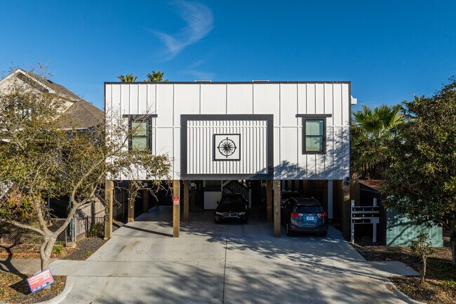 808 Sealy ave in Galveston, TX - Building Photo - Building Photo