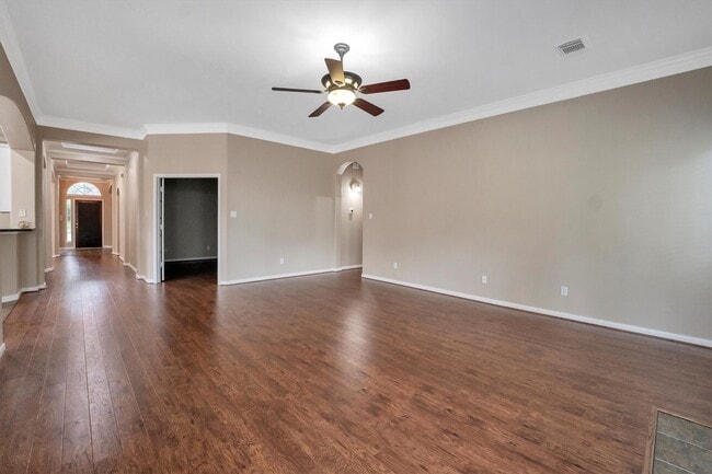 property at 2711 Sica Hollow Ln