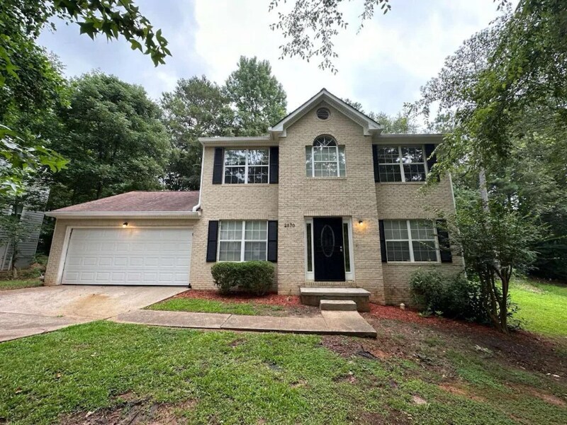 2570 Rainover Ct in Decatur, GA - Foto de edificio