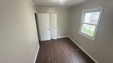 4344 E 143rd St in Cleveland, OH - Building Photo - Building Photo