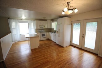 2324 Tanglewood Dr in Fort Collins, CO - Building Photo - Building Photo