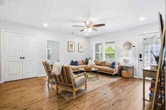 2712 Frazier Ave in Fort Worth, TX - Building Photo - Building Photo