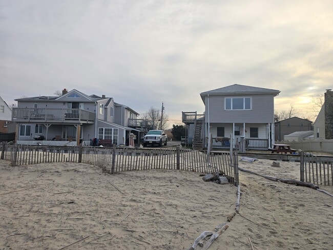 18 Slape Ave, Unit 18E in Salem, NJ - Foto de edificio - Building Photo