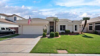 19907 N 69th Ave in Glendale, AZ - Building Photo