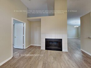 13768 Meadowpark Ave in Orlando, FL - Foto de edificio - Building Photo