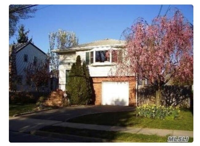 property at 104 Kuhl Ave