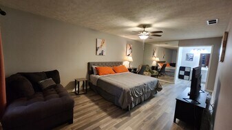 4360 Elegance Dr in Stone Mountain, GA - Building Photo