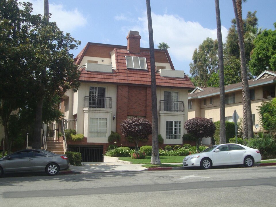 1241 N Central Ave in Glendale, CA - Building Photo