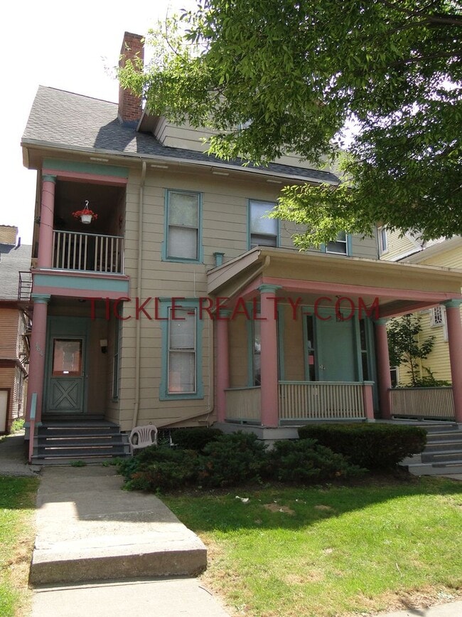 property at 164-166-166 Meigs St