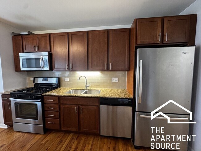 1337 W Fargo Ave in Chicago, IL - Foto de edificio - Building Photo