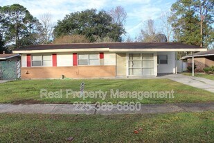 2156 Seracedar St in Baton Rouge, LA - Building Photo
