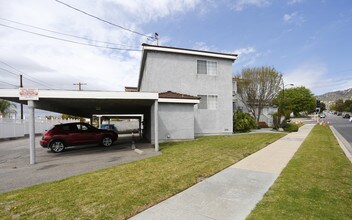 2439 Keystone St in Burbank, CA - Building Photo - Building Photo