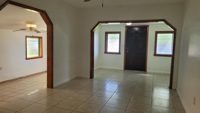 528 NW 44th Ave in Miami, FL - Building Photo - Building Photo