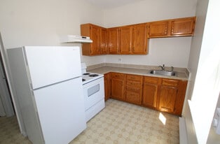 11 Broadway in Kingston, NY - Building Photo