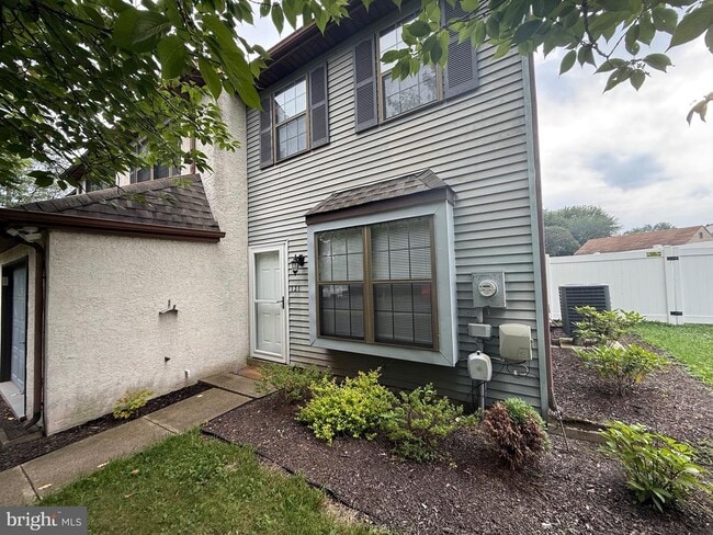 property at 131 Redwood Dr
