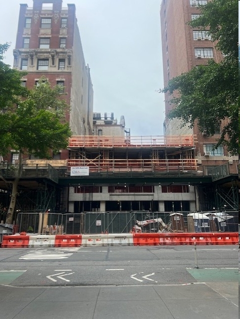 14-16 Fifth Ave in New York, NY - Building Photo