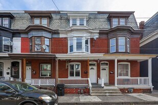 2145 Penn St in Harrisburg, PA - Building Photo