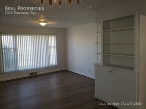2310 Pinecrest Ave in Ann Arbor, MI - Building Photo - Building Photo