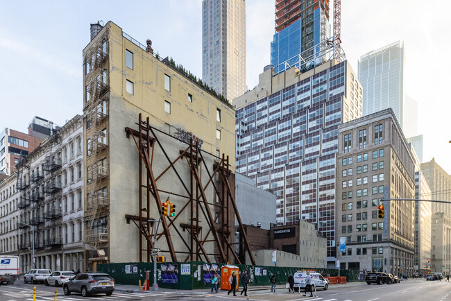 59-61 Warren St in New York, NY - Foto de edificio - Building Photo