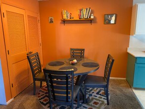 7944 Chase Cir in Arvada, CO - Foto de edificio - Building Photo