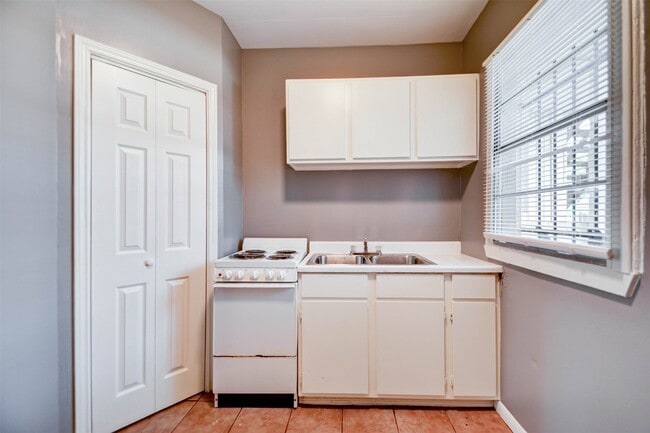 property at 1419 Wheeler Ave