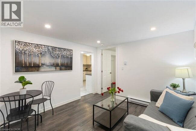 property at 7 Purdy Crescent