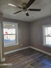 304 Dolan St in El Paso, TX - Building Photo - Building Photo