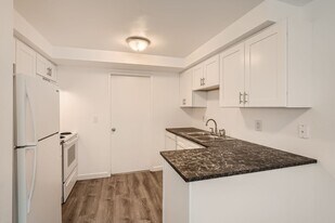 2025 C St SE in Auburn, WA - Building Photo