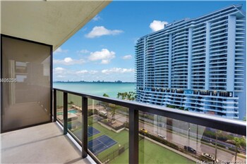 600 NE 36th St-Unit -1111 in Miami, FL - Building Photo - Building Photo