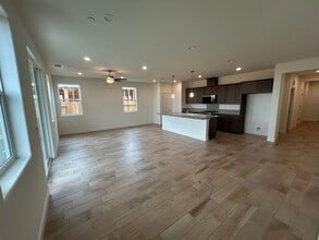 6542 W Sedona Ave in Visalia, CA - Building Photo - Building Photo