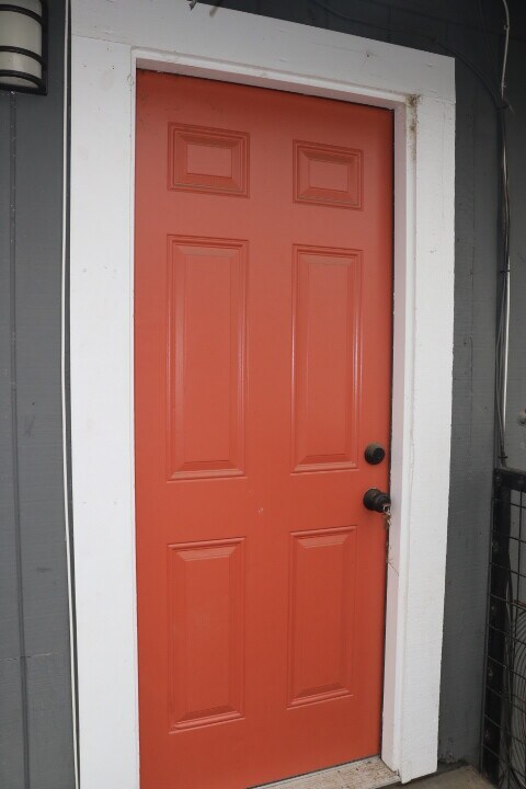 143 N F St, Unit 1 in Porterville, CA - Foto de edificio