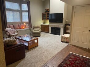 209 Live Oak Cir in Roseville, CA - Building Photo - Building Photo