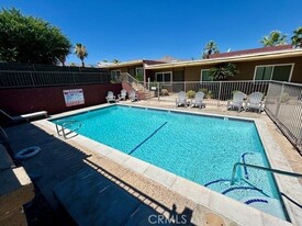 68460 Kings Rd in Cathedral City, CA - Building Photo