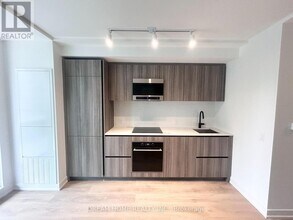 127 Broadway Ave in Toronto, ON - Building Photo - Building Photo