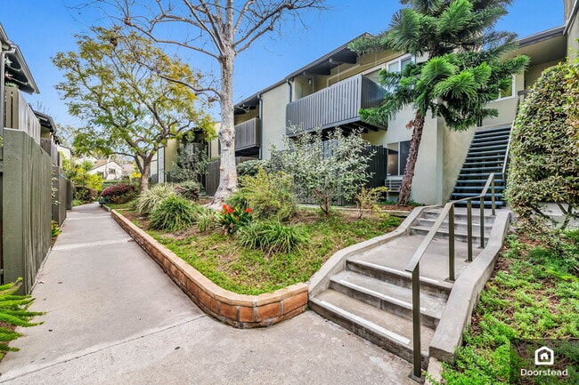 4826 Hollow Corner Rd, Unit 179 in Culver City, CA - Foto de edificio - Building Photo