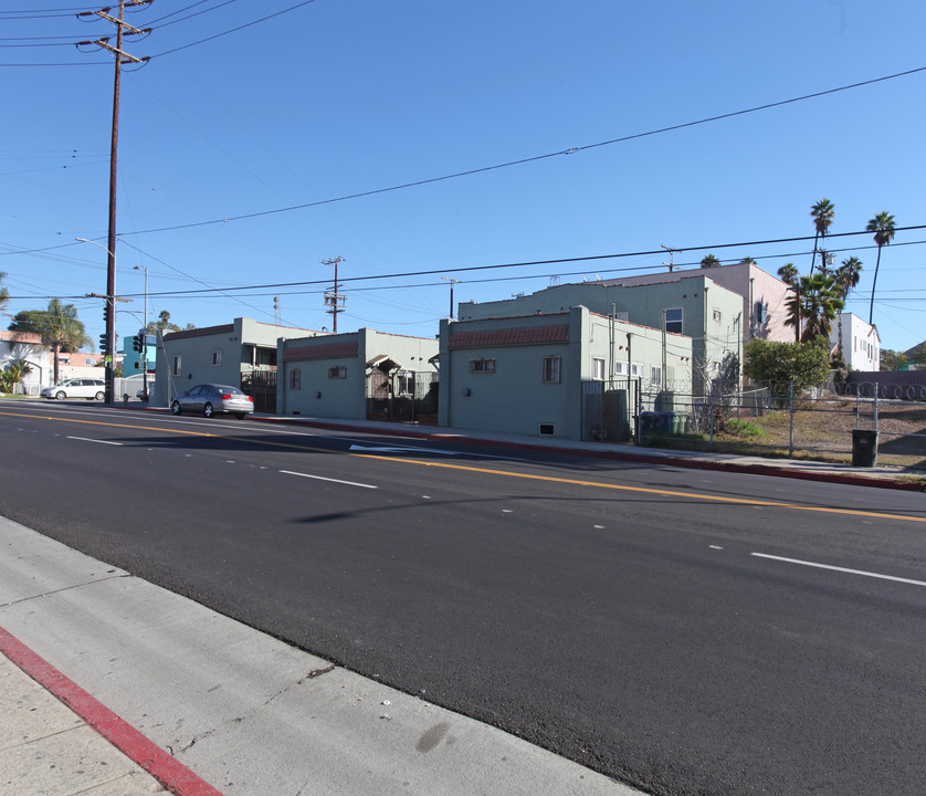 1266-1280 N Virgil Ave in Los Angeles, CA - Foto de edificio