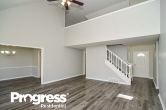 9254 Chalkwell Ave in Cordova, TN - Foto de edificio - Building Photo