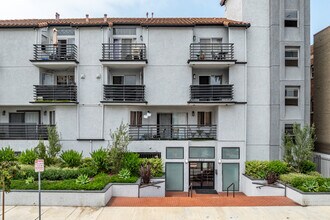 Princess Court in Long Beach, CA - Building Photo - Building Photo