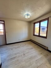 15 S Helena Ave in East Helena, MT - Building Photo - Building Photo