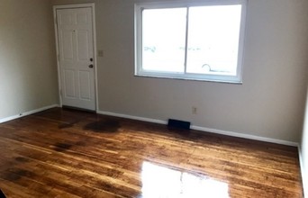 North Meadows Apartments in Columbus, OH - Building Photo - Interior Photo