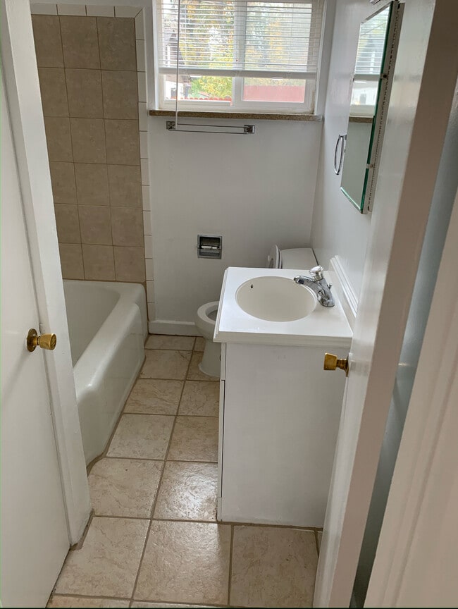 165 E Oxford Ave in Englewood, CO - Building Photo - Building Photo