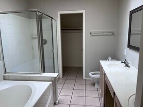 16049 S 40th Way in Phoenix, AZ - Building Photo - Building Photo