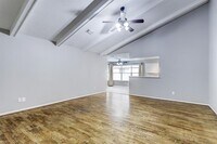 4023 Cedar Forest Dr photo'