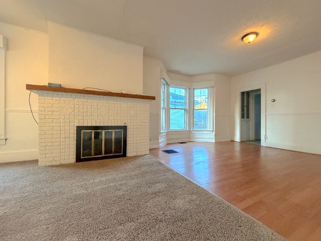 609 N Main St in Bellefontaine, OH - Building Photo - Building Photo