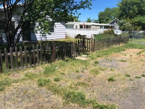 1506 Ivory St in Klamath Falls, OR - Building Photo - Building Photo
