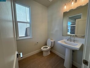 140 Labrusca Dr in Lodi, CA - Building Photo - Building Photo