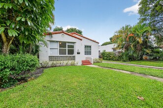 2817 Poinsettia Ave in West Palm Beach, FL - Building Photo - Building Photo
