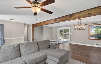 2017 Lisbon Rd in Chesapeake, VA - Building Photo - Building Photo