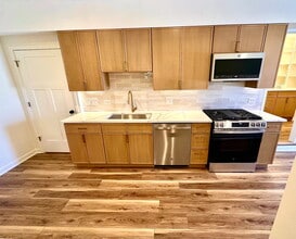 11019 E Woodstock St, Unit Hawley Penthouse in Huntley, IL - Foto de edificio - Building Photo