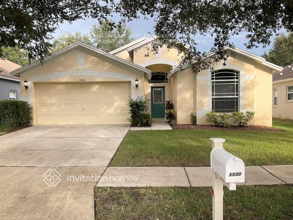5530 S Sparrow Hawk Ct in Zephyrhills, FL - Building Photo